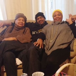 Meet your Posher, Gregory